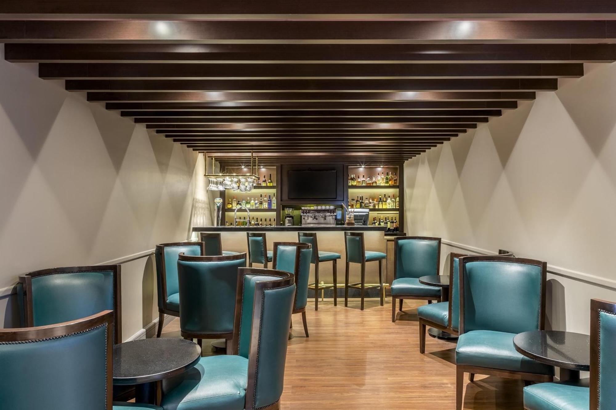 Four Points By Sheraton Santiago Exterior photo